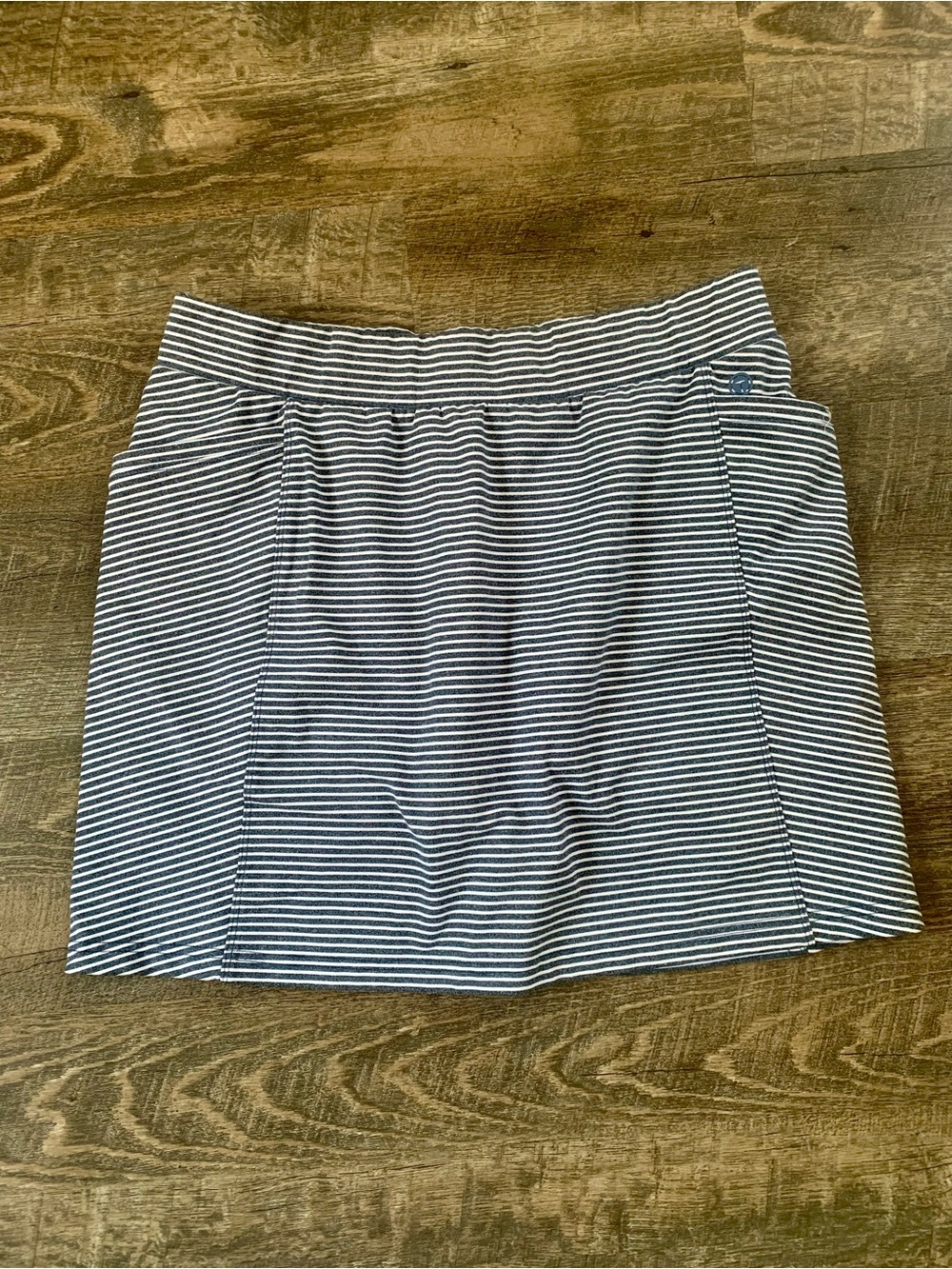 Striped Heather Navy and White Casual Athletic  Skort